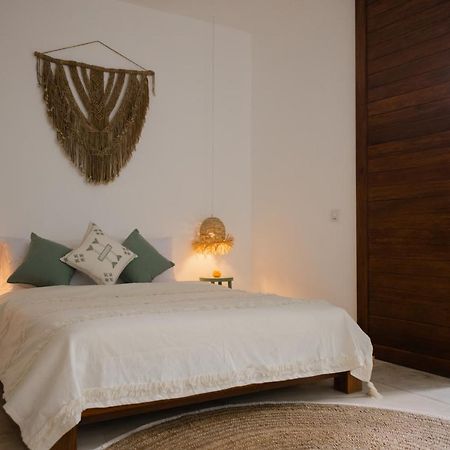 The Bed By The Sea Bed & Breakfast Canggu  Exterior photo