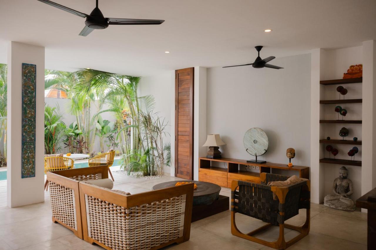 The Bed By The Sea Bed & Breakfast Canggu  Exterior photo
