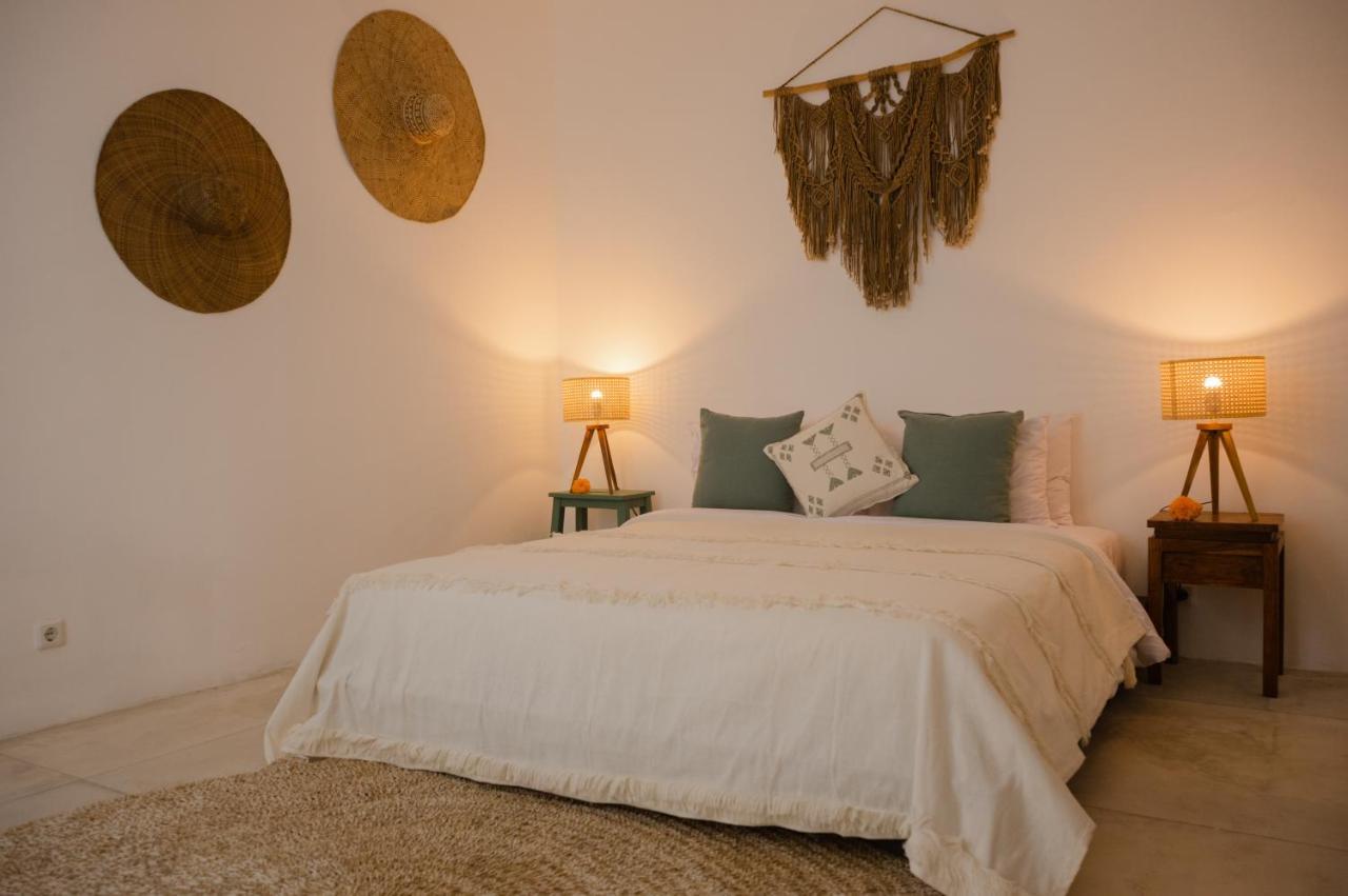 The Bed By The Sea Bed & Breakfast Canggu  Exterior photo