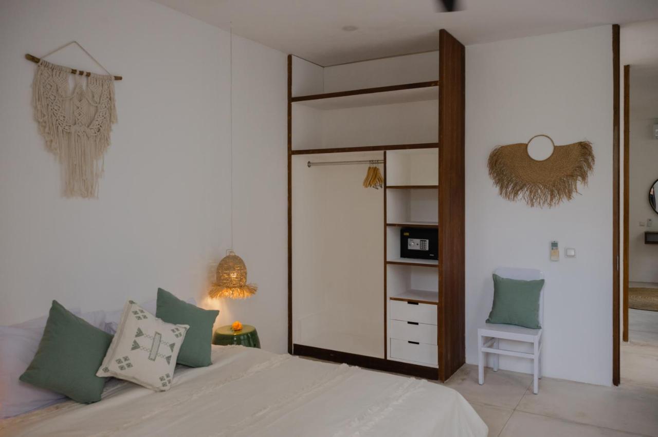 The Bed By The Sea Bed & Breakfast Canggu  Exterior photo